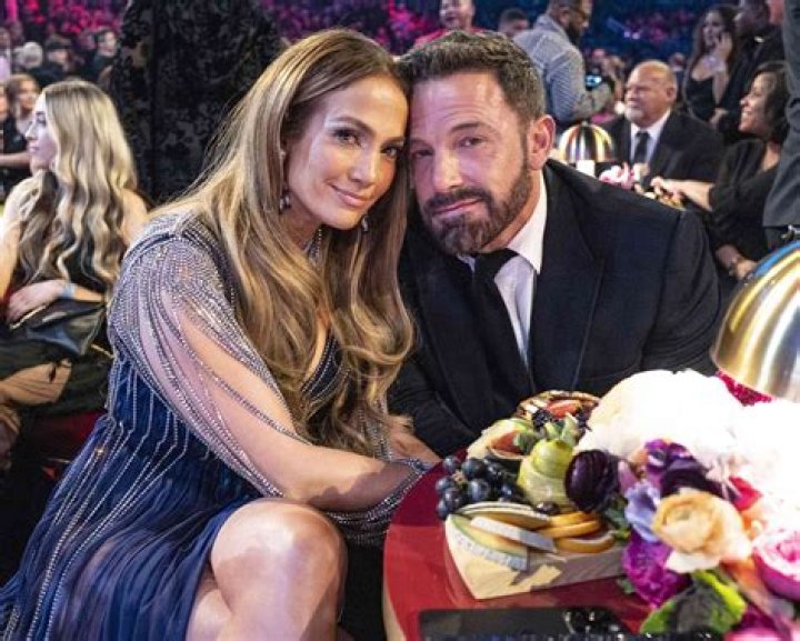 Ben Affleck & J.Lo ‘Dedicated’ To Making Their Romance Work As They Navigate Bi-Coastal Summer
