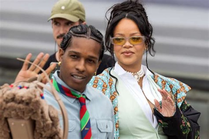Drake Dumps LA Booty Call: A Sign He’s Getting Serious With Rihanna?