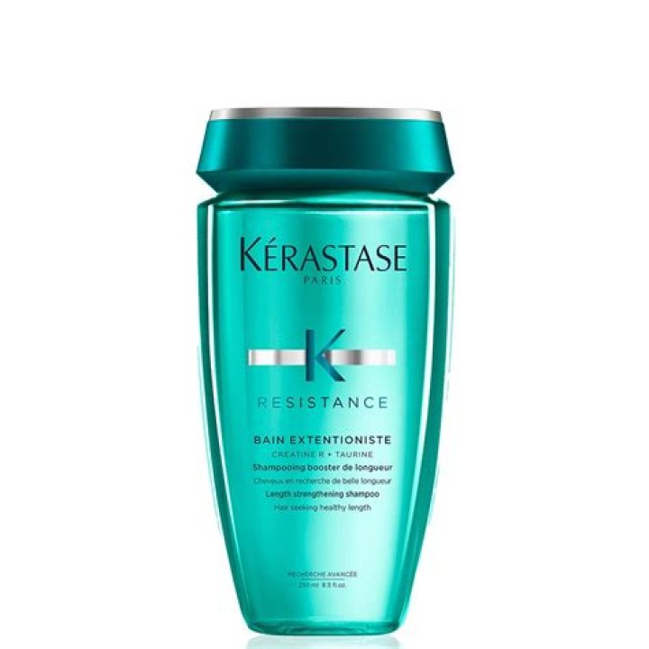 Emily Ratajkowski Swears by This Shampoo: ‘It Changed My Hair’