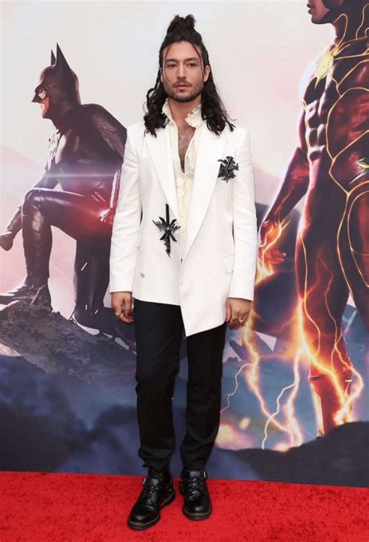 Ezra Miller Celebrity Profile – Hollywood Life