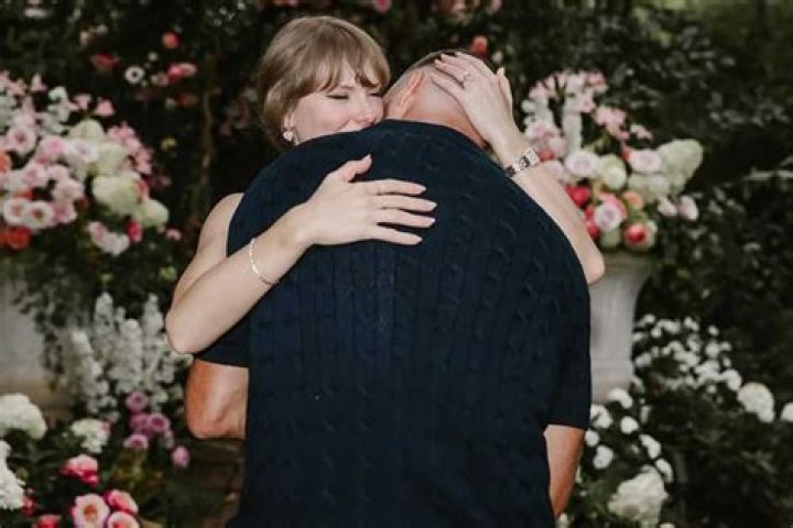 How Travis Kelce Reacted When He Was Asked if He Is ‘in Love’ With Taylor Swift