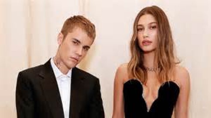 Justin Bieber & Hailey Baldwin Grab Sushi After Sparking Pregnancy Speculation With ‘Mom & Dad’ Comment