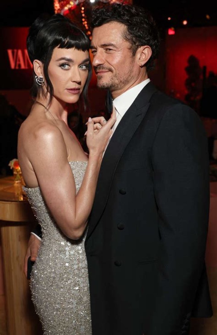 Katy Perry & Orlando Bloom Pictured Making Out Again: See Their Hot PDA