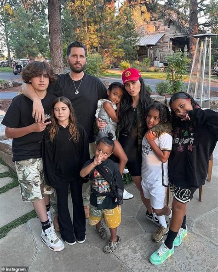Khloe Kardashian Gushes Over Kardashian Kids, Ages 3-9, Posing All Together In Rare Photo