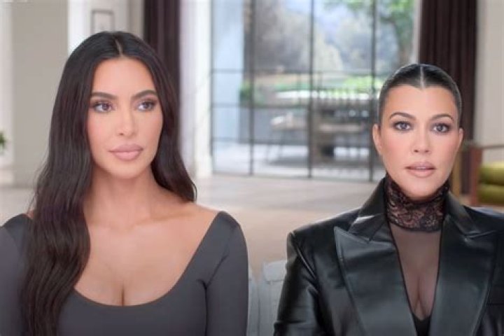 Kris Jenner Fears A Massive Family Feud Between Kim & Kourtney: They ‘Fight Dirty’ 