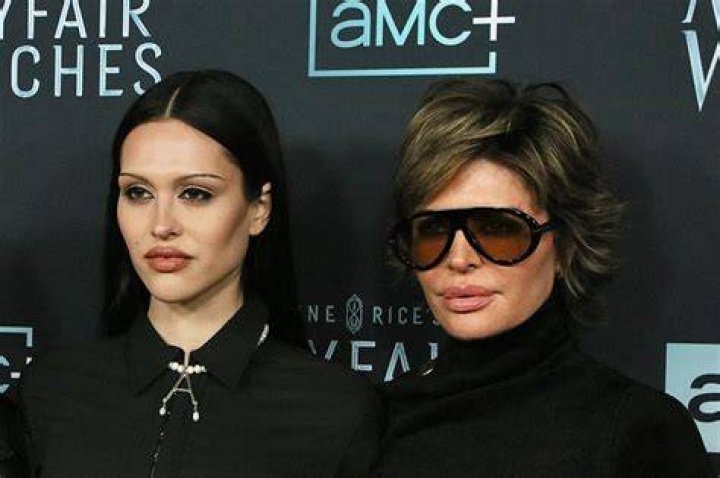 Lisa Rinna Confirms Amelia Hamlin Initiated Scott Disick Split: His DM Drama Wasn’t ‘Helpful’