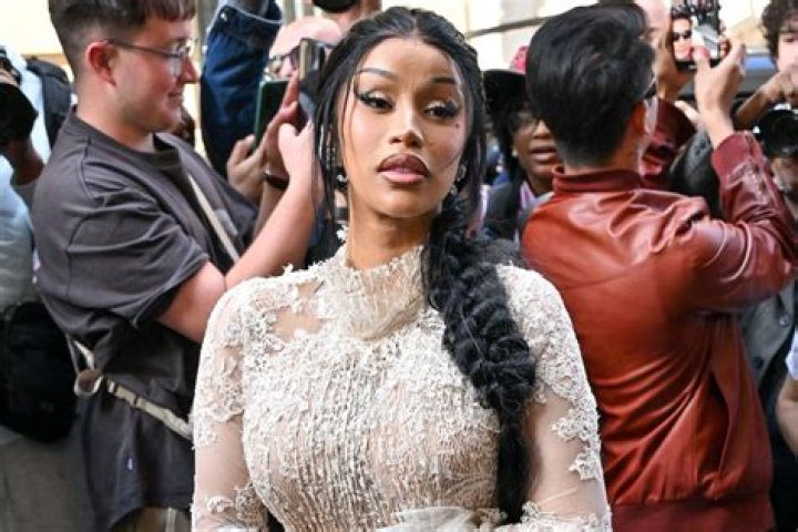 Nicki Minaj Fans Come For Cardi B After She Posts About Someone Being ‘Sooo Obsessed’ With Her