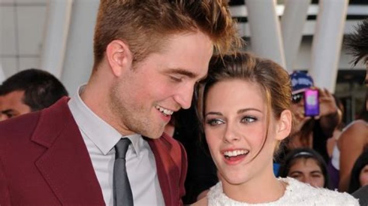 Robert Pattinson & Kristen Stewart Aren’t Faking Their Love