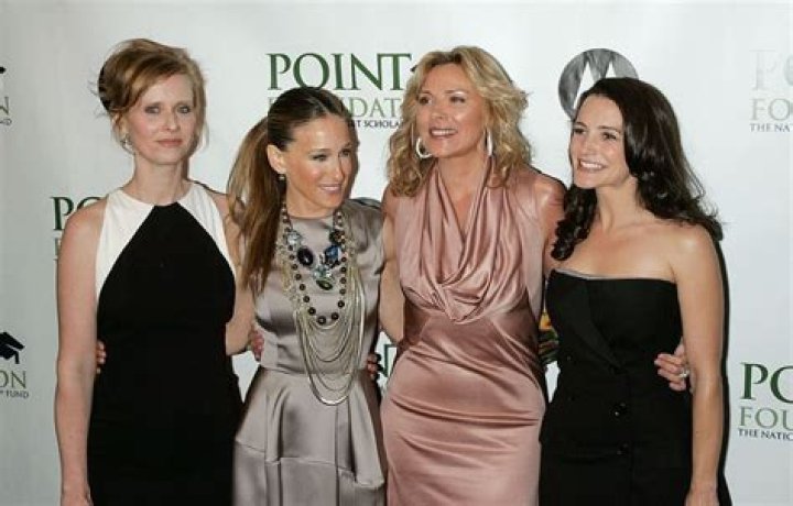 Sarah Jessica Parker & Kim Cattrall Put Feud Aside To Reunite With ‘Sex & The City’ Cast