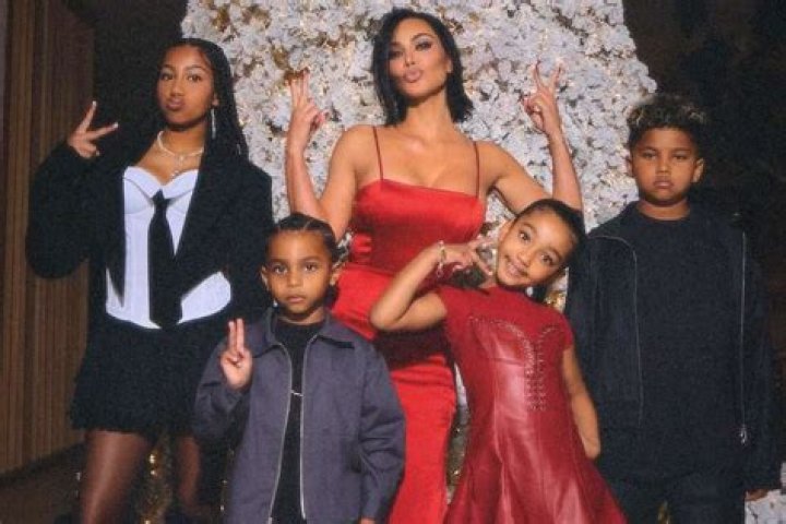 See Posts From Kim K. & More – Hollywood Life