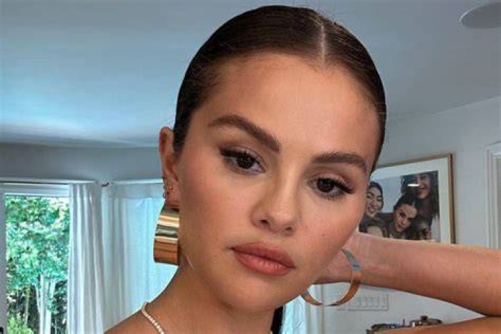 Selena Gomez Surprises Britney Spears With A New Bikini — See Photo