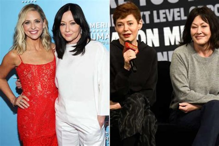 Shannen Doherty & Sarah Michelle Gellar Sumo Wrestle In Blow Up Balls & It May Be The Best Video Ever