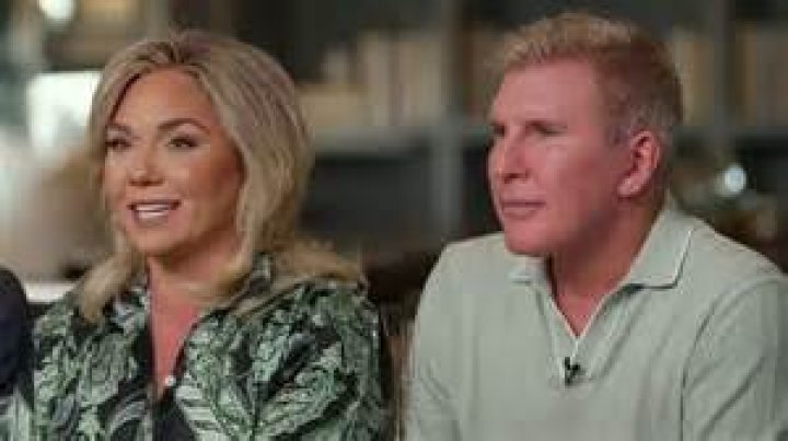 Todd & Julie Chrisley’s Prison Conditions Revealed – Hollywood Life
