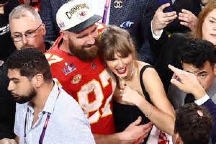 Travis Kelce Reportedly Flies to Australia to See Taylor Swift Perform After Super Bowl Win